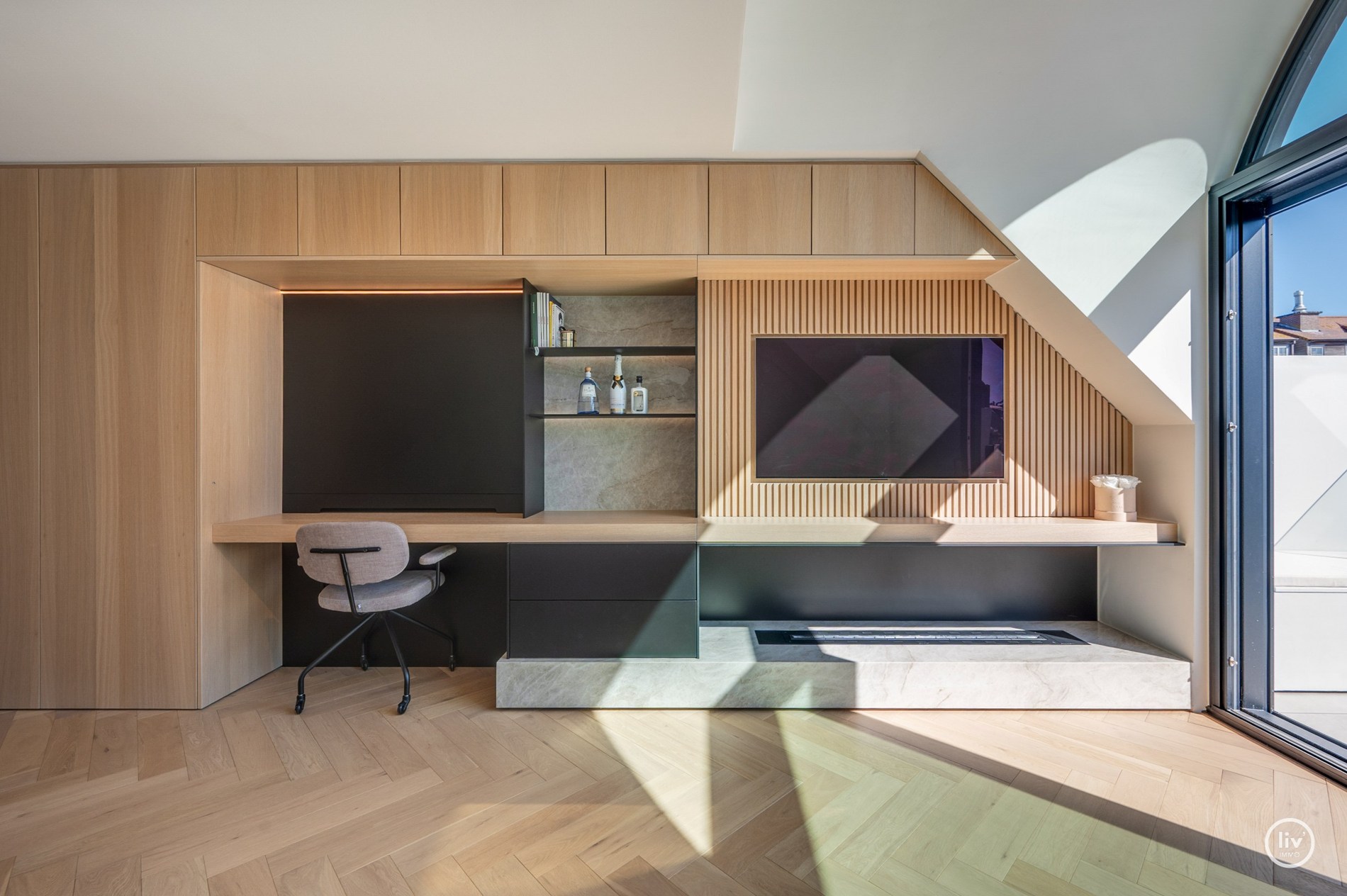 Uitzonderlijk luxueus afgewerkte duplex met royale terrassen, op topligging te Dumortierlaan. Hier werd over elk detail nagedacht 