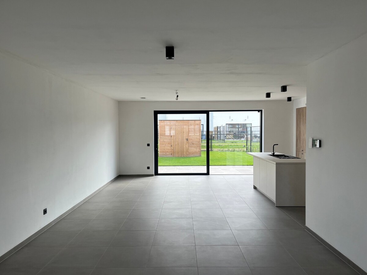 Nieuwbouwwoning in landelijke hoevestijl 