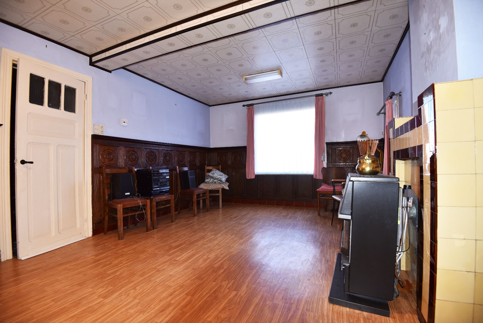 Grondig te renoveren / te slopen woning op 447m² te Maldegem 