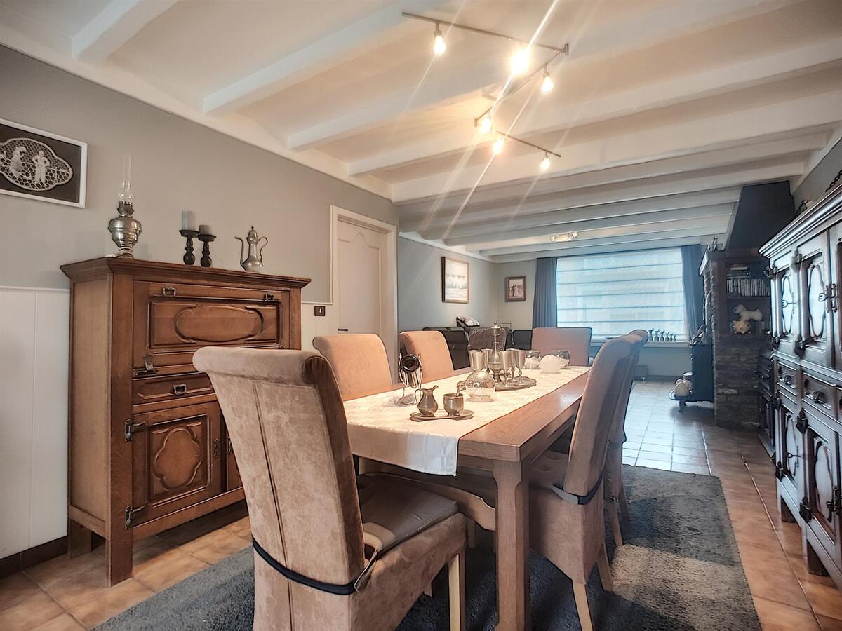 Grote gezinswoning met aangenaam zonneterras - Heist 