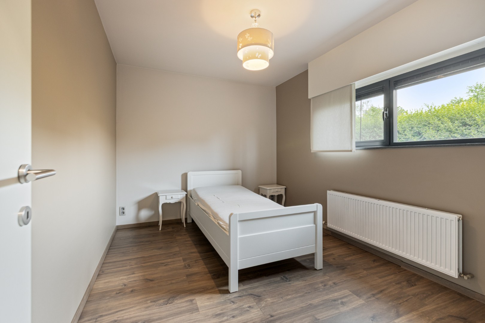 Instapklaar gelijkvloers appartement met 2 slpk. en ruim terras in Geel 