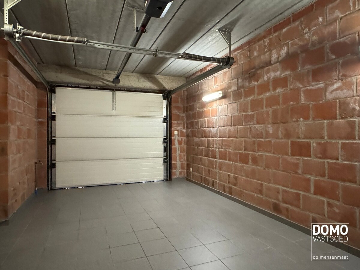 Ruime woning met tuin, garage en 3 slaapkamers vlakbij centrum Hasselt 