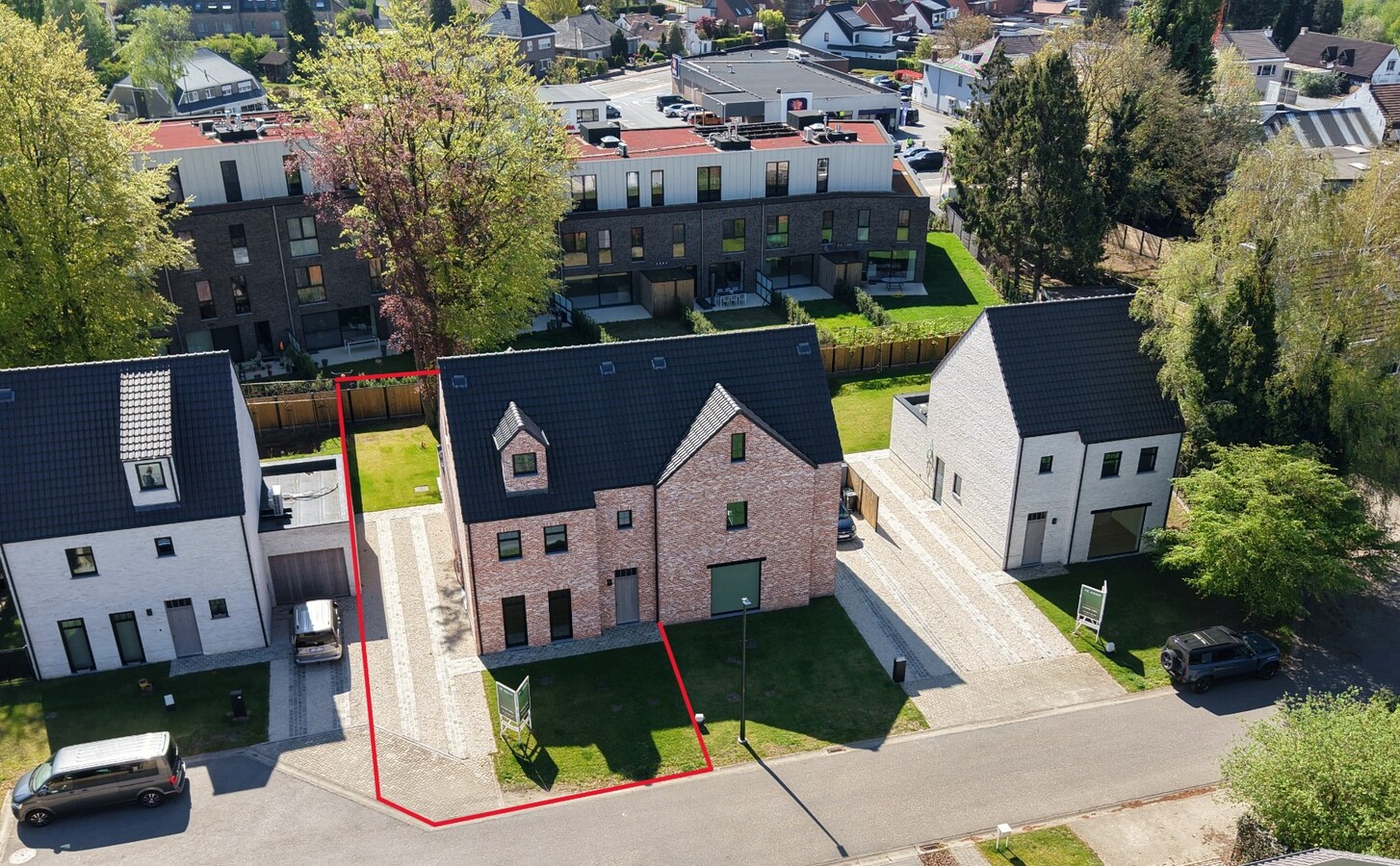 Moderne landelijke nieuwbouw woning met A+ energieprestatie in rustige wijk 