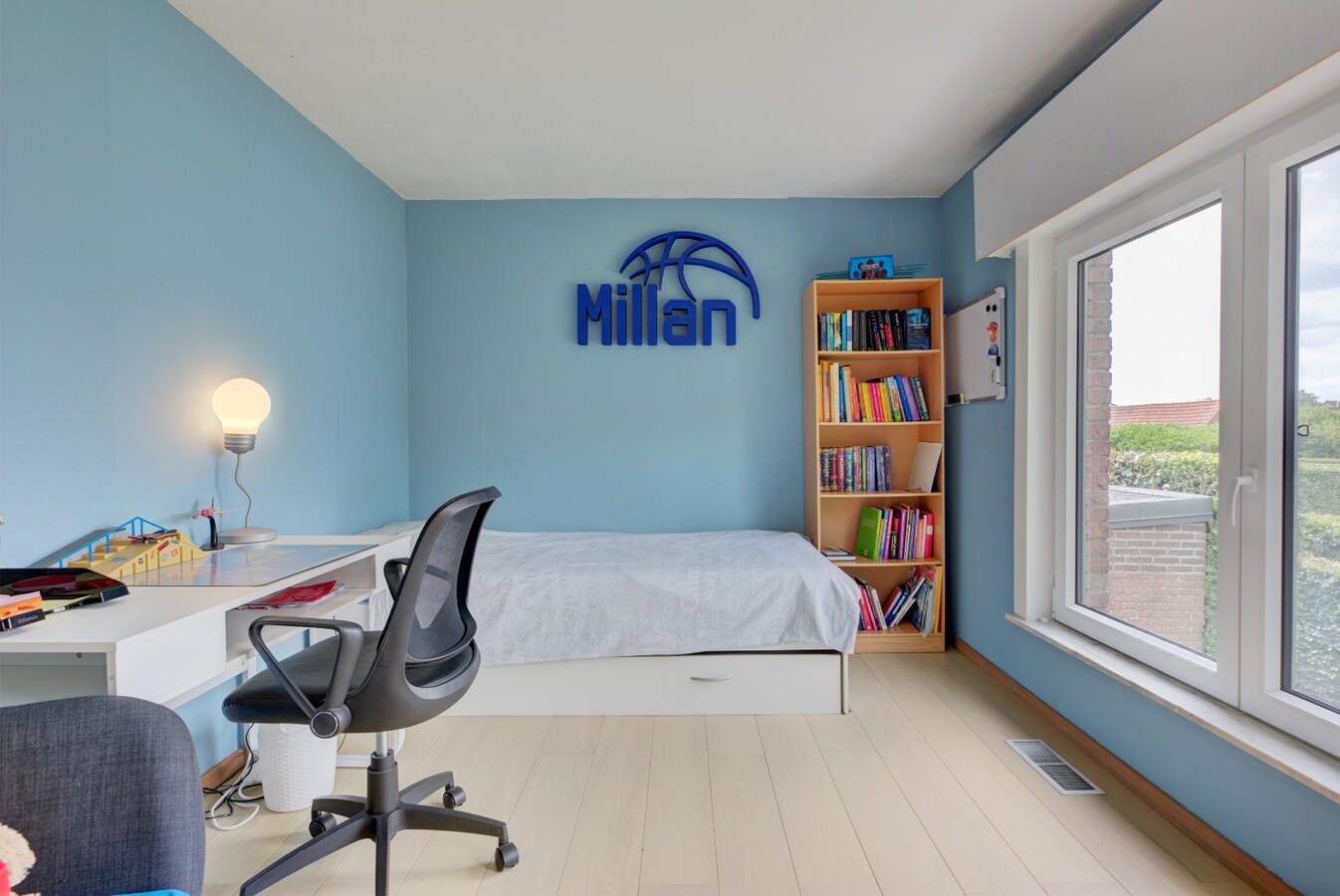 Instapklare woning met tuin - 5 slpks - toplocatie 