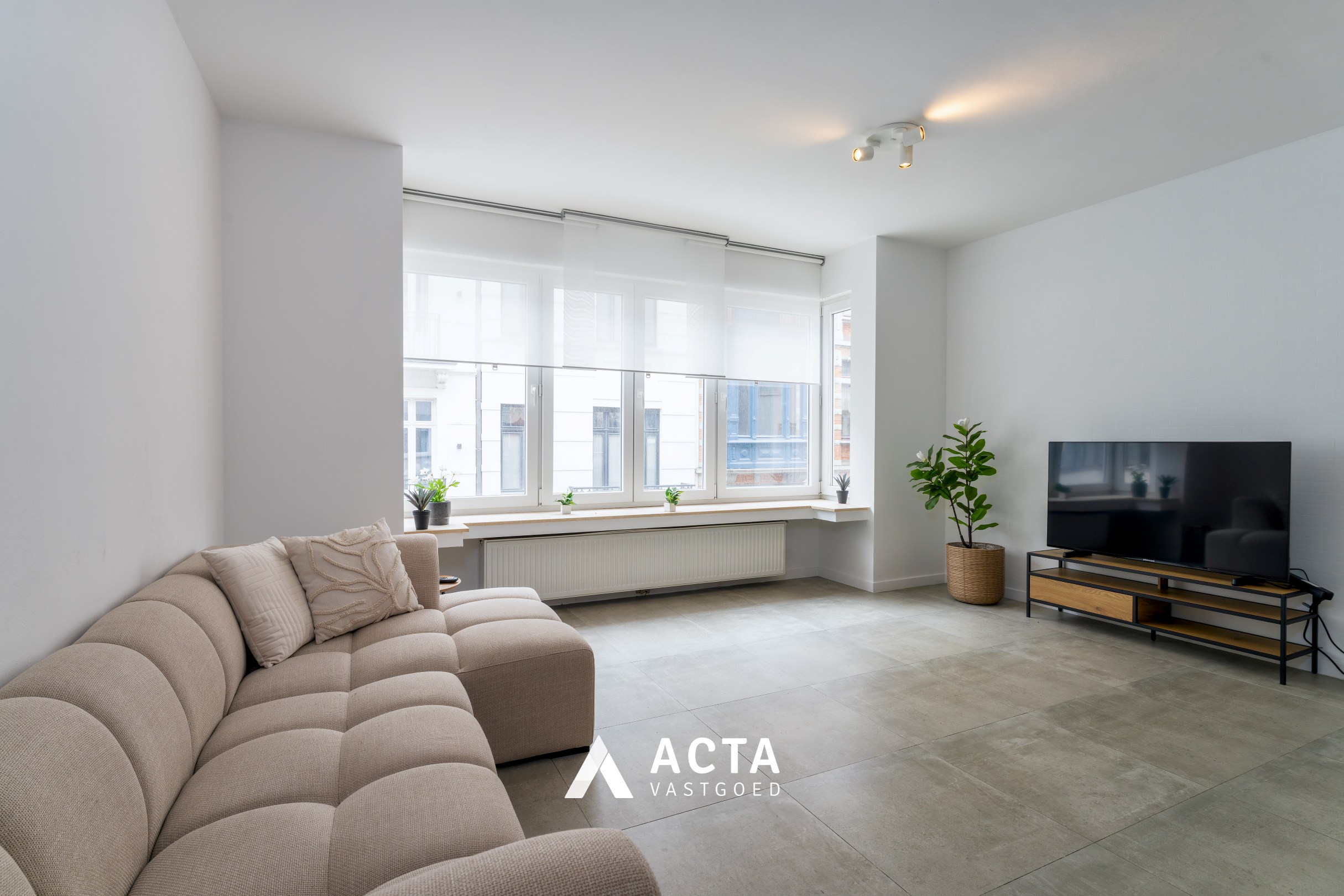Gerenoveerd appartement met 2 terras in centrum 