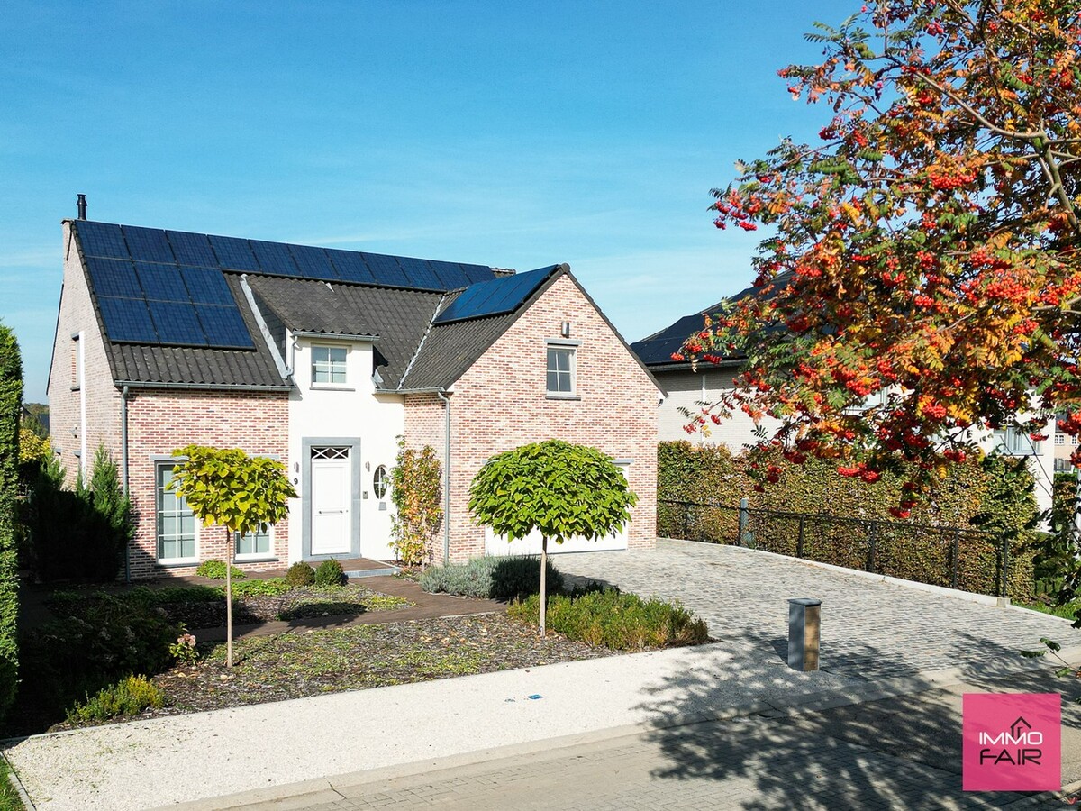 Luxueuze, energiezuinige woning in residentiële woonwijk 