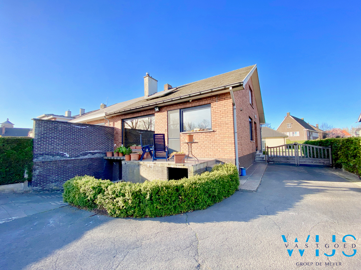 Instapklaar woonhuis op een leuke perceel te ZELZATE ! 