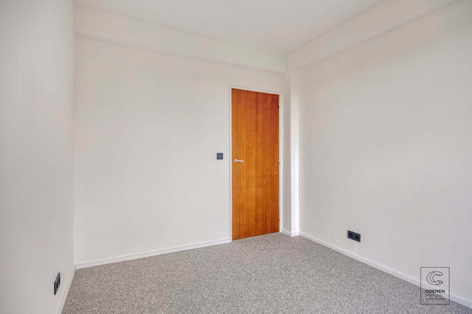 Volledig gerenoveerd appartement op toplocatie te Linkeroever 