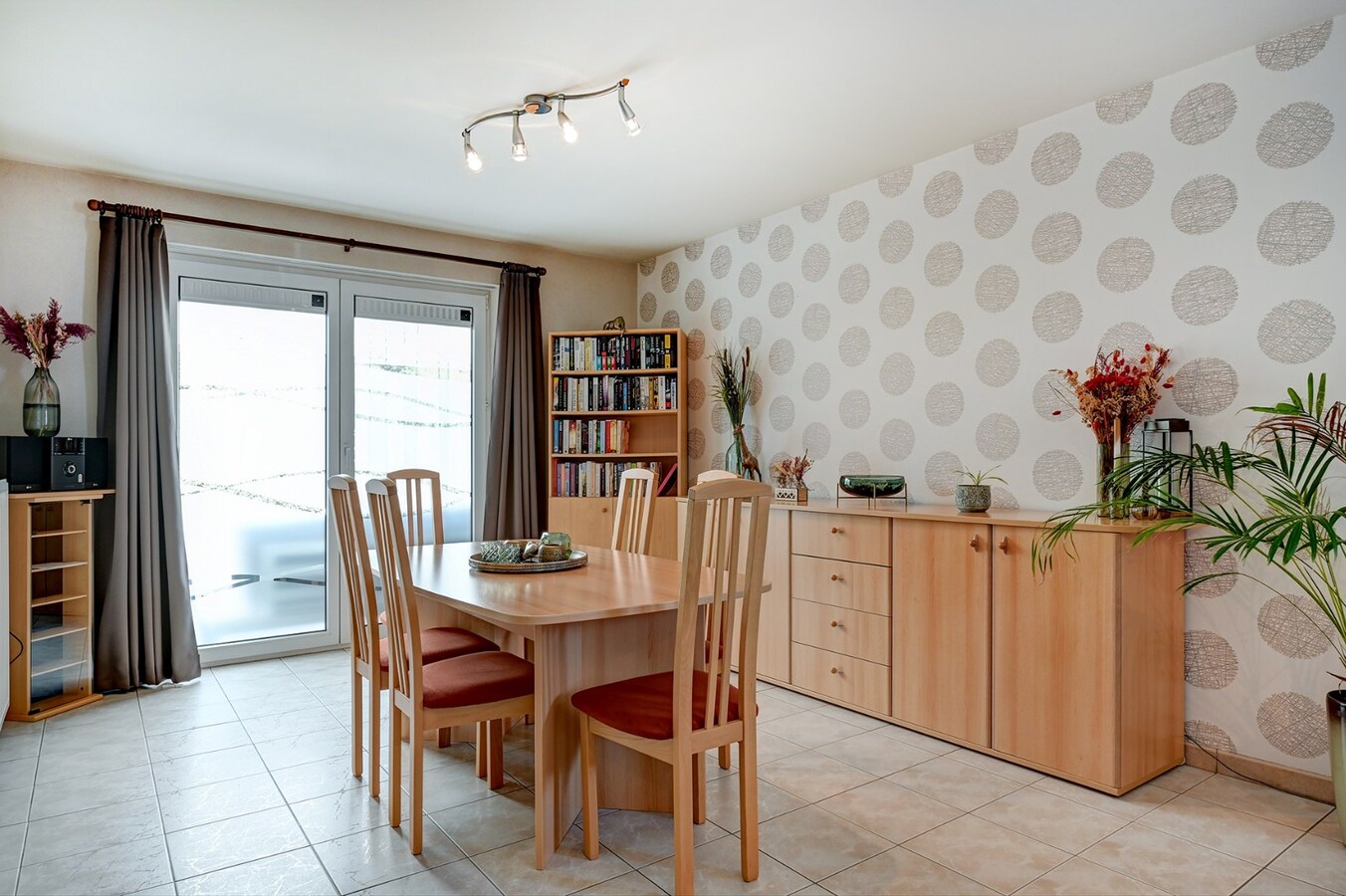 Goed onderhouden woning met 3 slaapkamers 
