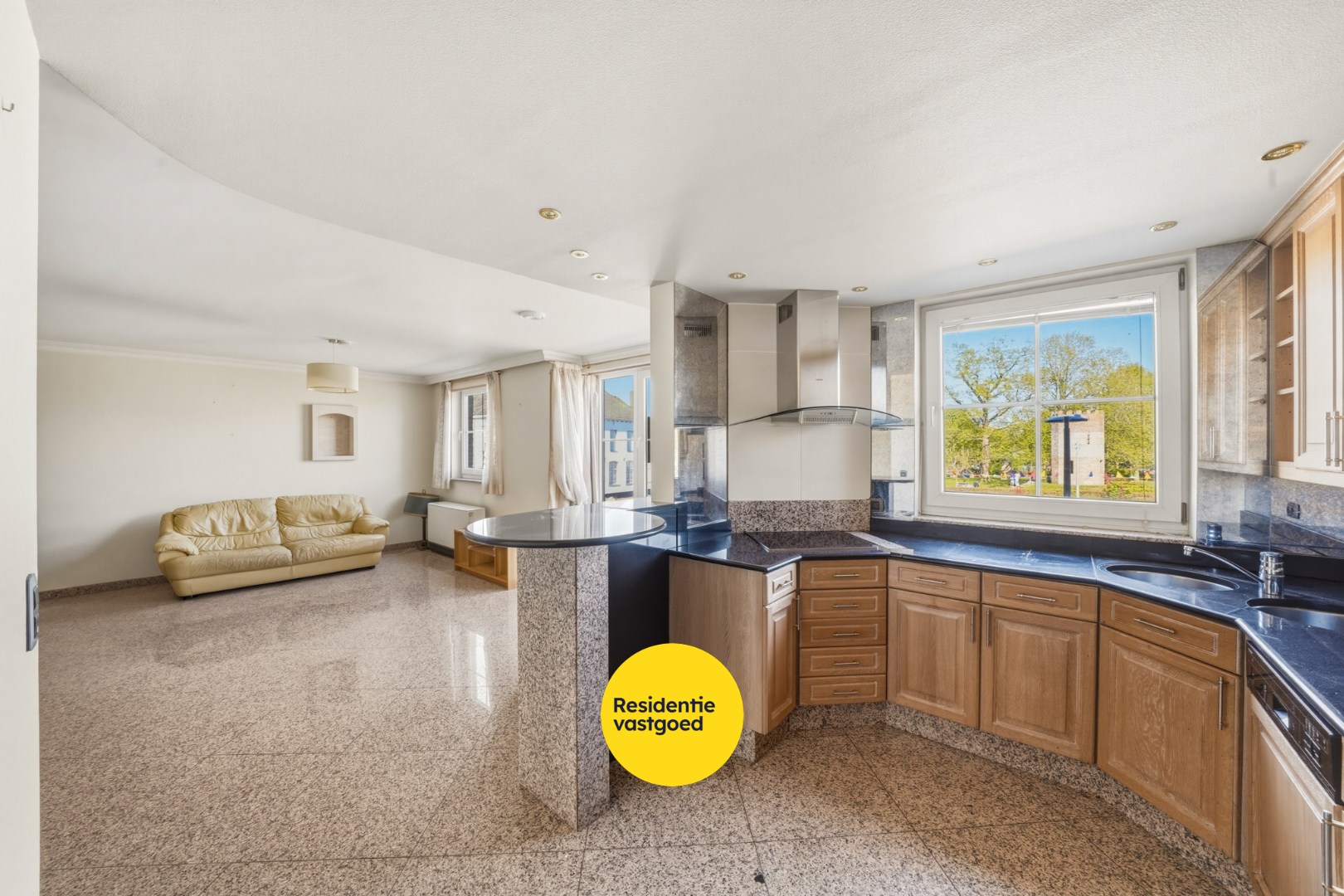 Instapklaar appartement met 2 slaapkamers en terras van 63 m² 