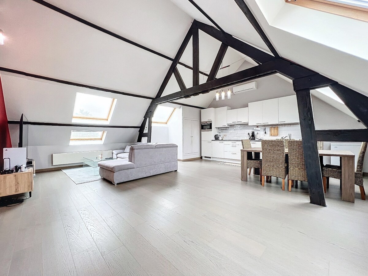 Tof dakappartement met garage te Herzele 