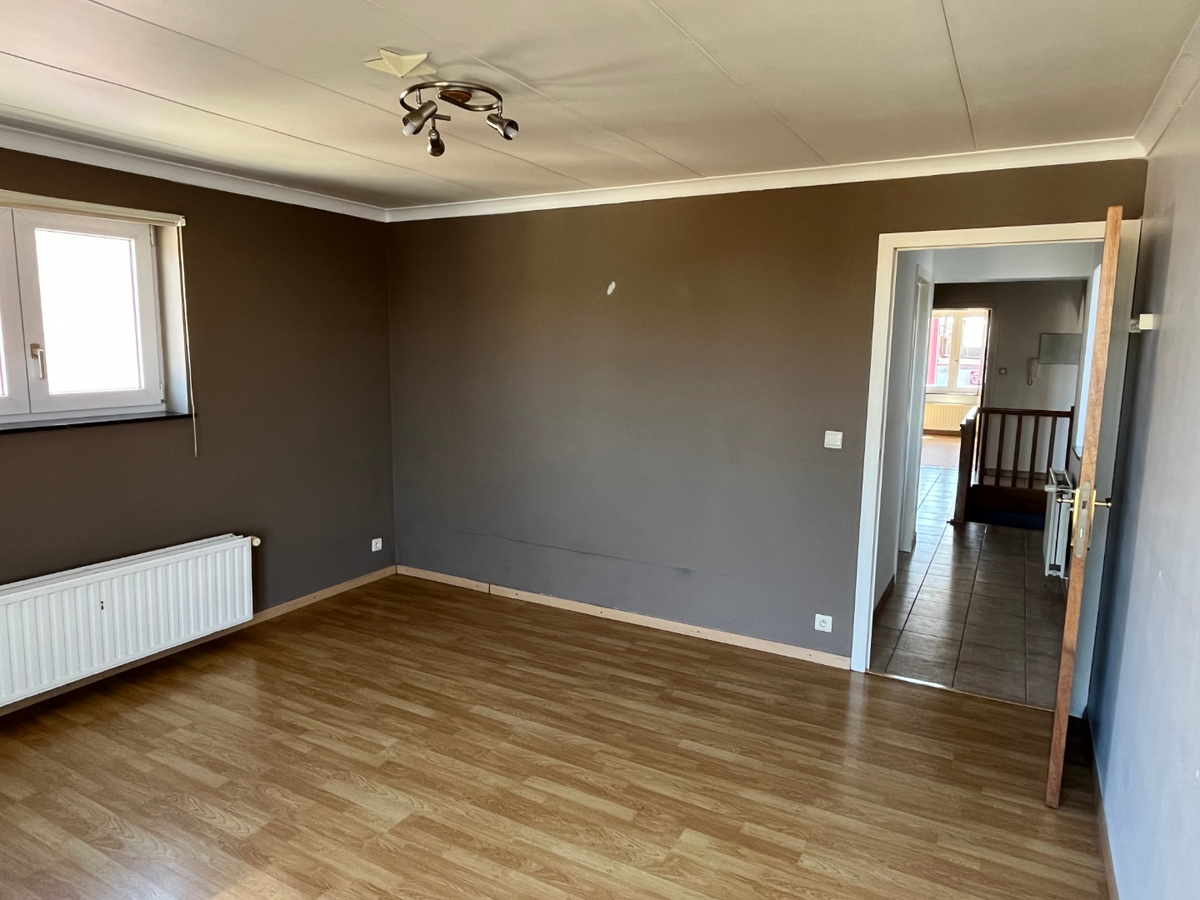 Ruim 2-slpk-appartement mét terras te Gavere-Asper 