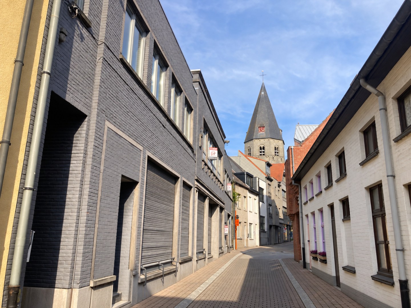 Interessante projectlocatie voor stads-woonproject met handel en garages (960 m²), Torhout 