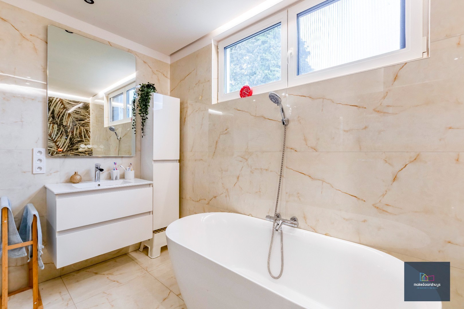 Energiezuinige instapklare woning met 3 slpk nabij centrum Gent 