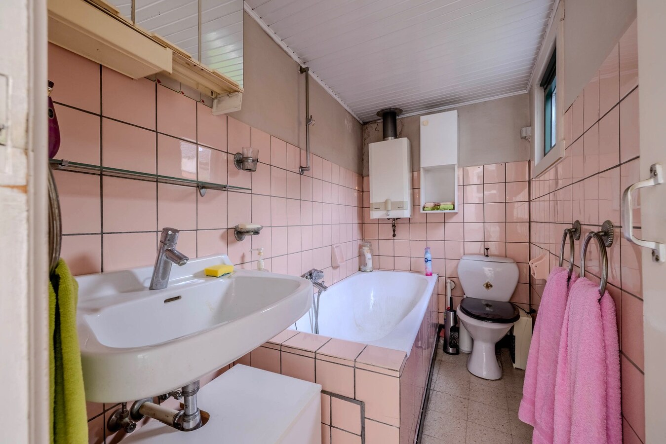 Charmante woning met ruime tuin op toplocatie 