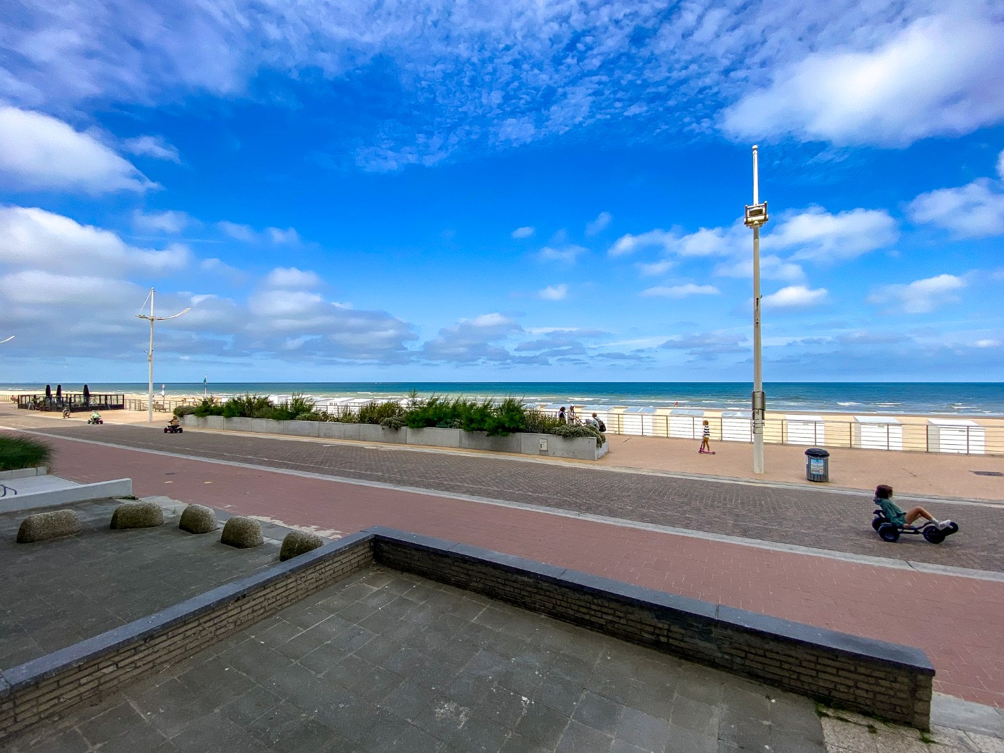 3-slaapkamerappartement (81m²) met ZEEZICHT Te Koksijde-Bad. 