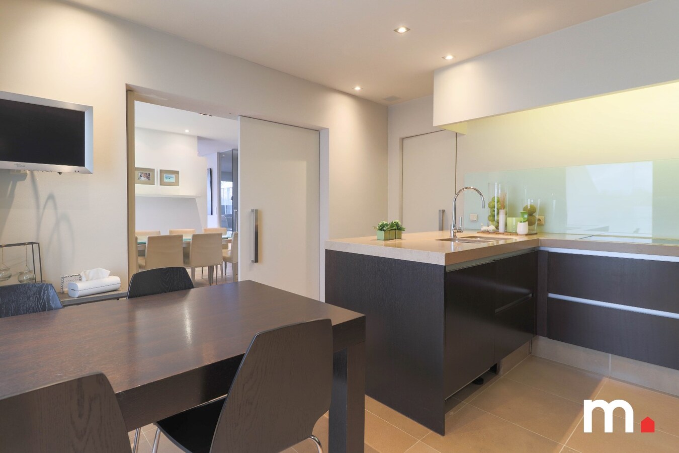 Handelspand met woonst te Heule ! 