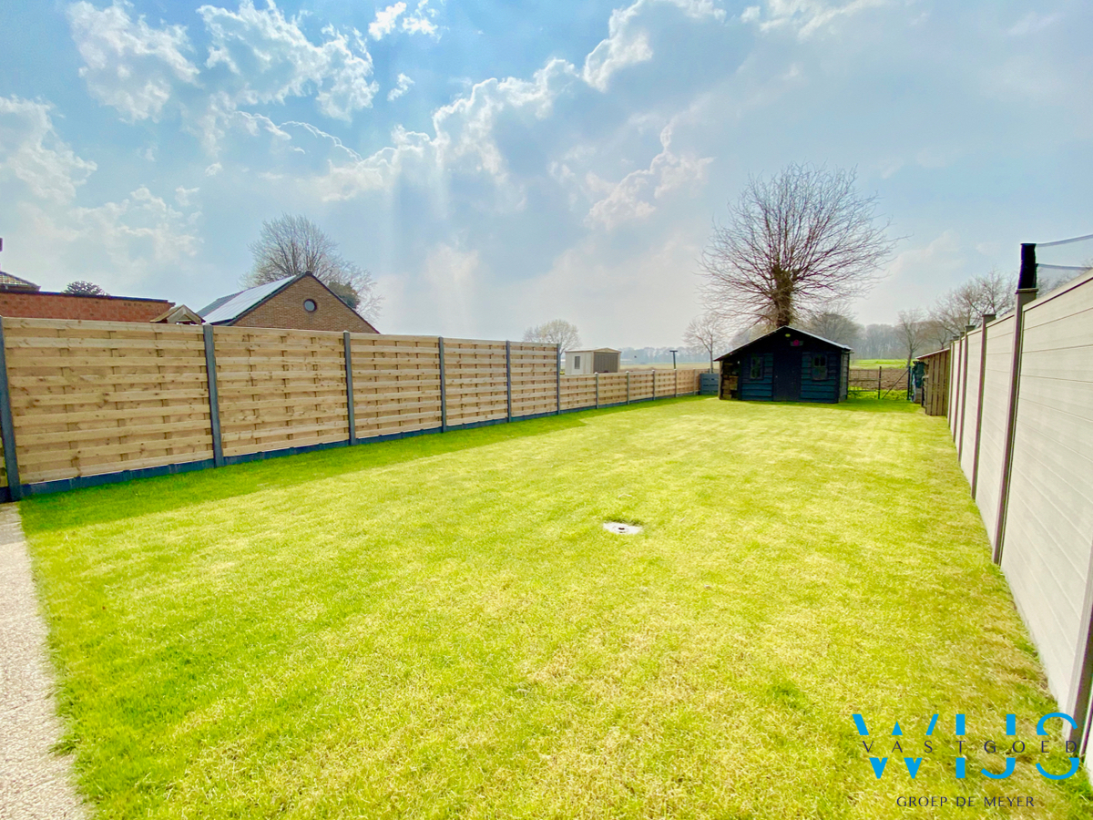 Toffe gezinswoning met 3 slaapkamers, garage &amp; zonnige tuin te Ertvelde Rieme! 