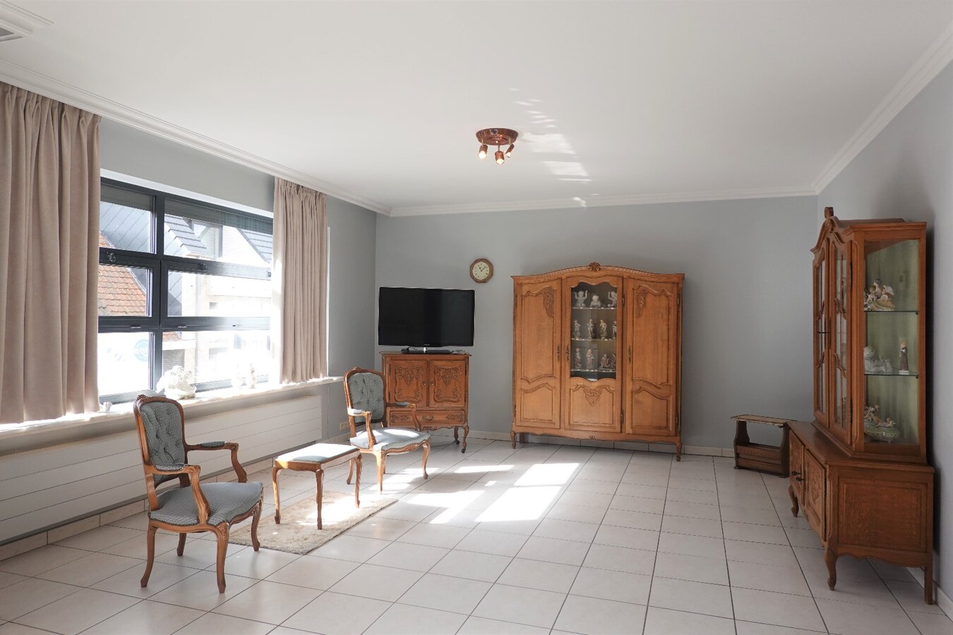 Ruim, instapklaar appartement in centrum Gistel 