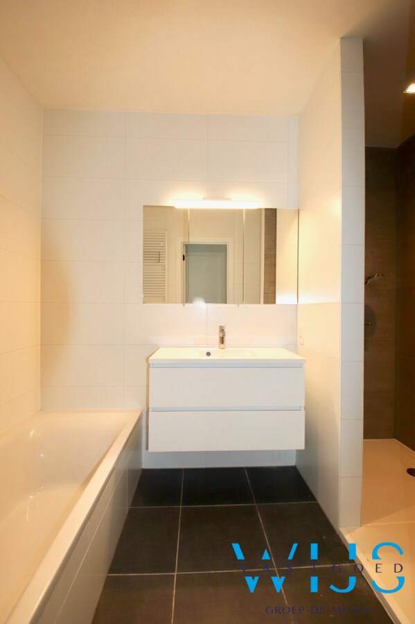 Gelijkvloers appartement in CENTRUM GENT ! 