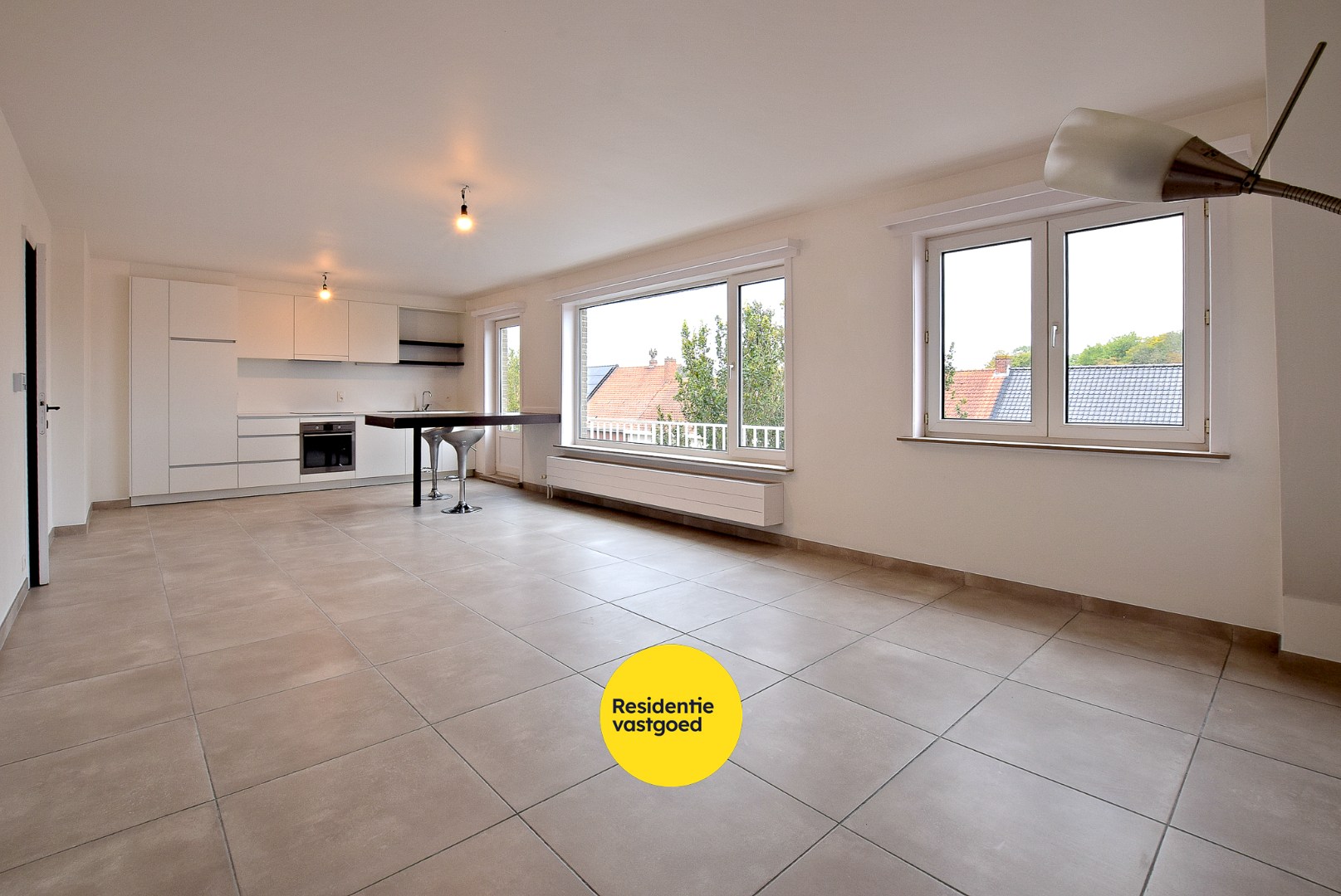 Investeringsvastgoed (gerenoveerd in 2024) omvat 2 afzonderlijk te verhuren appartementen samen 145m²! 