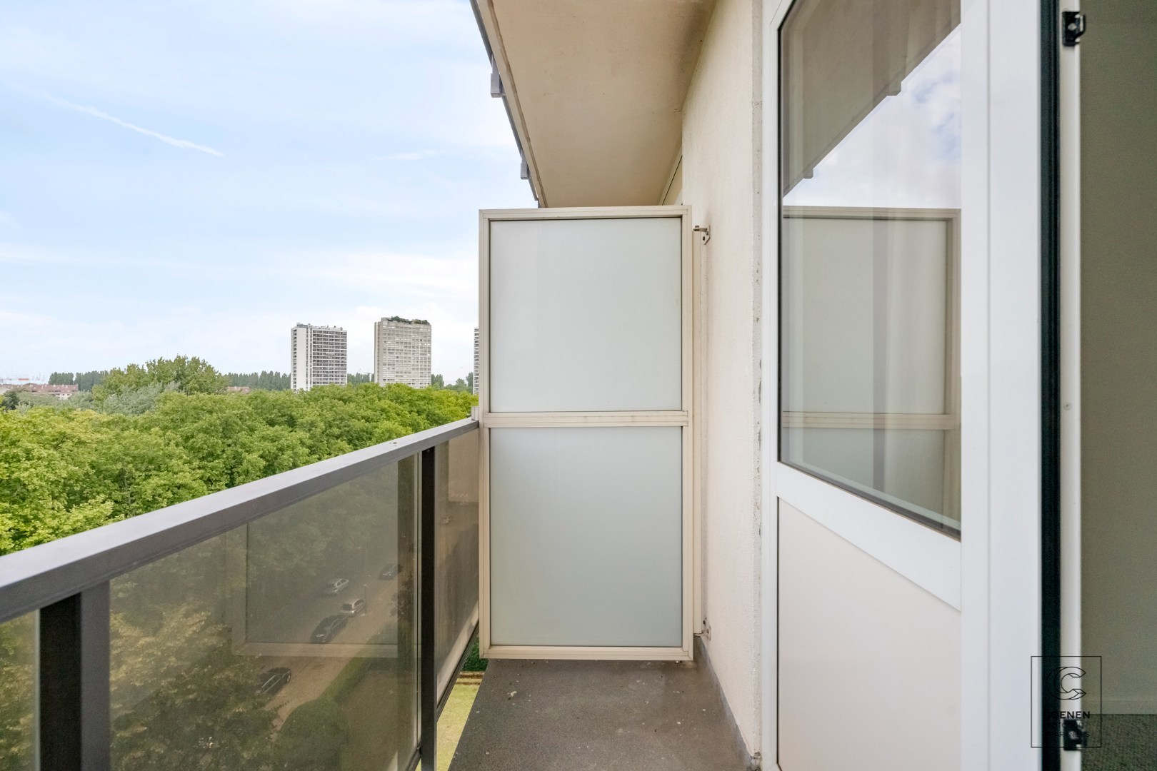 Volledig gerenoveerd appartement op toplocatie te Linkeroever 