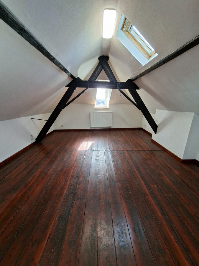 Joli duplex deux chambres ds une petite copropriét de deux appartements 
