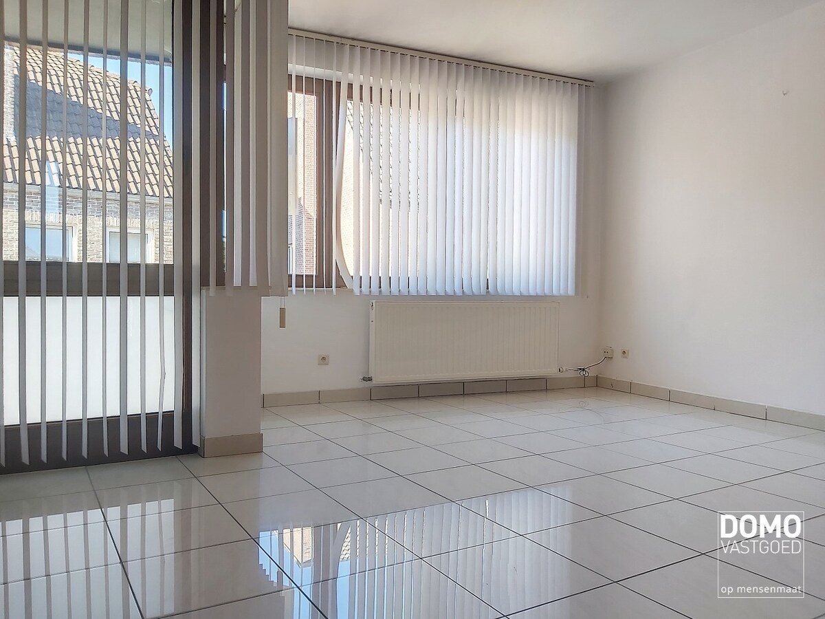 Woning met tuin, garage en 2 slaapkamers op wandelafstand van het centrum van Hasselt 