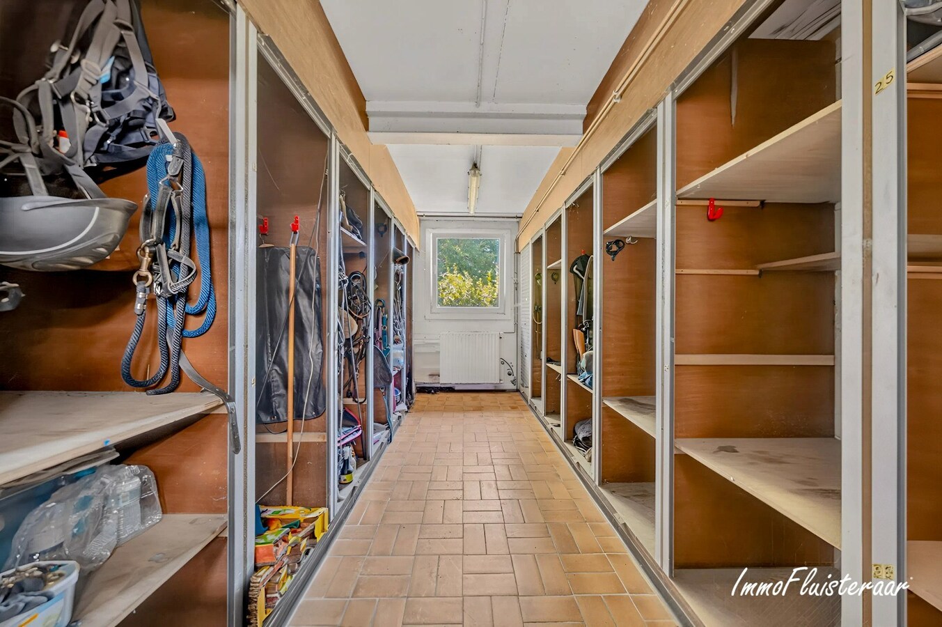 Professionele accommodatie op ca. 3,5Ha te Amougies (Henegouwen). 