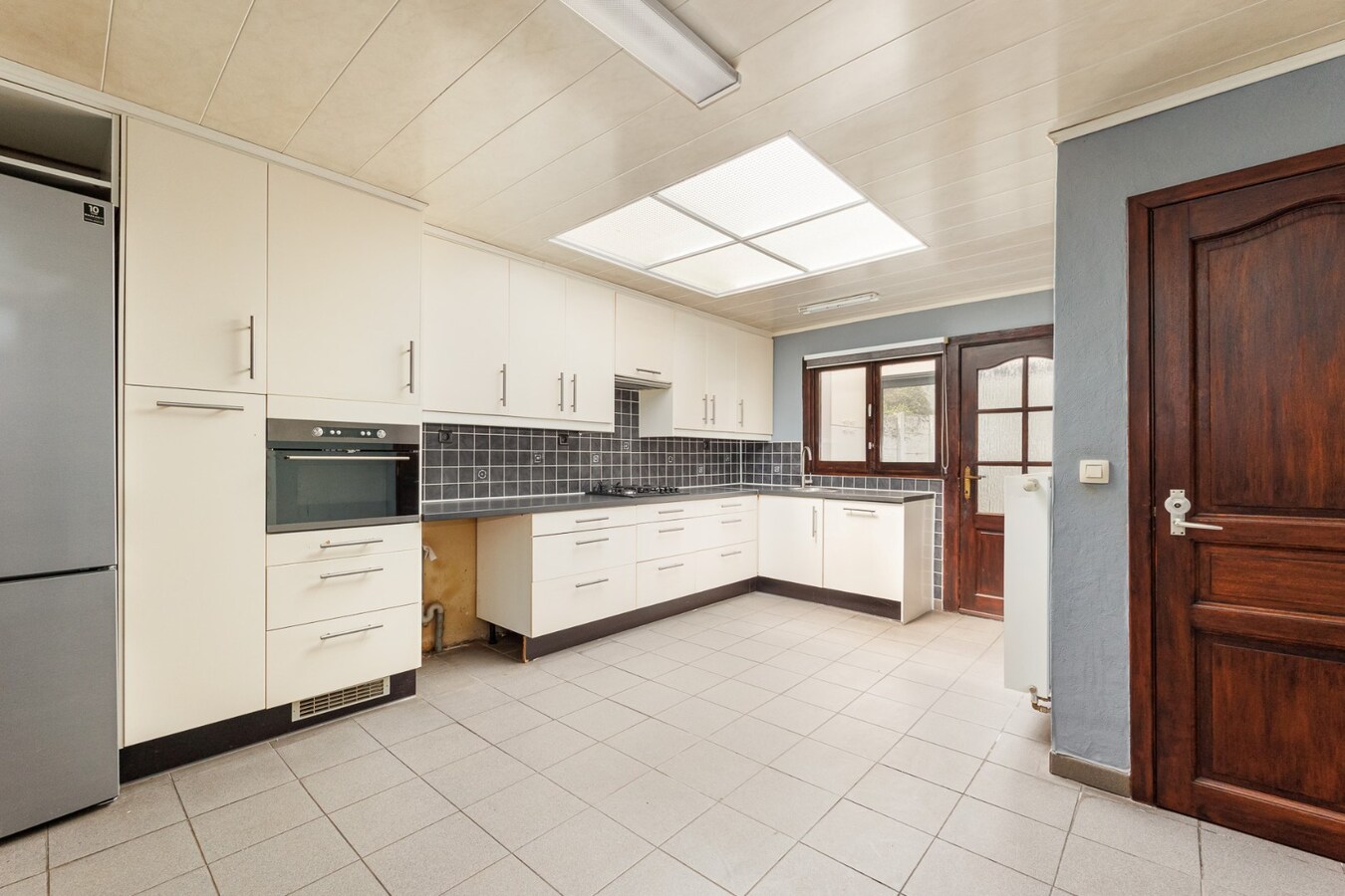 Te renoveren woning met 3 slpk en stadstuin te Hoboken! 