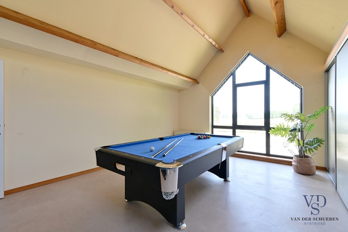 Uitzonderlijke eigendom in uitzonderlijke omgeving. 