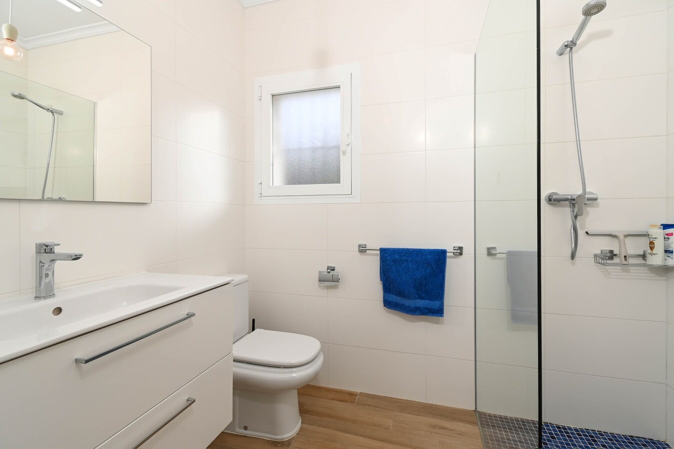 PRACHTIGE BUNGALOW GELEGEN IN HET RUSTIGE MURLA MET PRACHTIG BERGZICHT. 