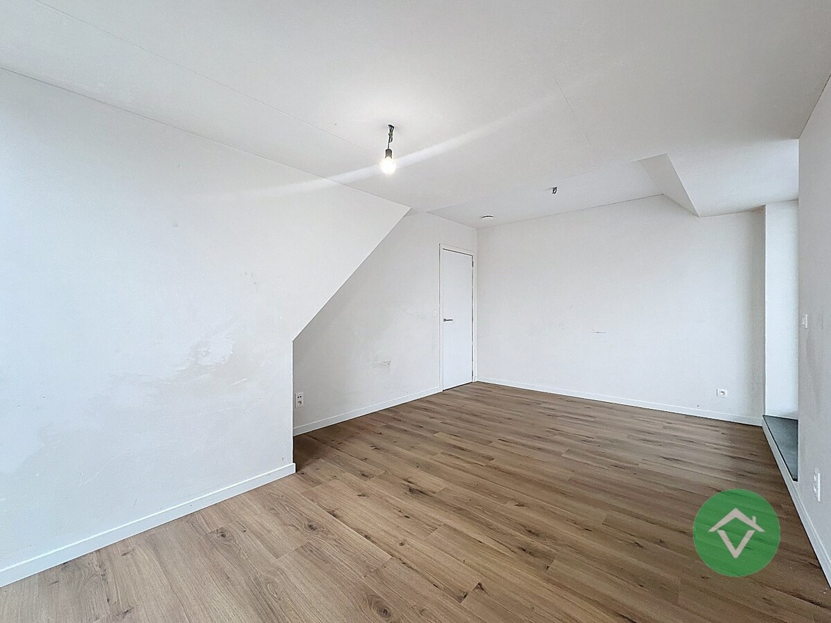 Nieuwbouwappartement met 2 slaapkamers en 2 terrassen in centrum Koekelare 