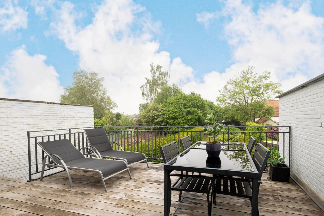 Ruime, instapklare woning - 3 slpks - tuin 