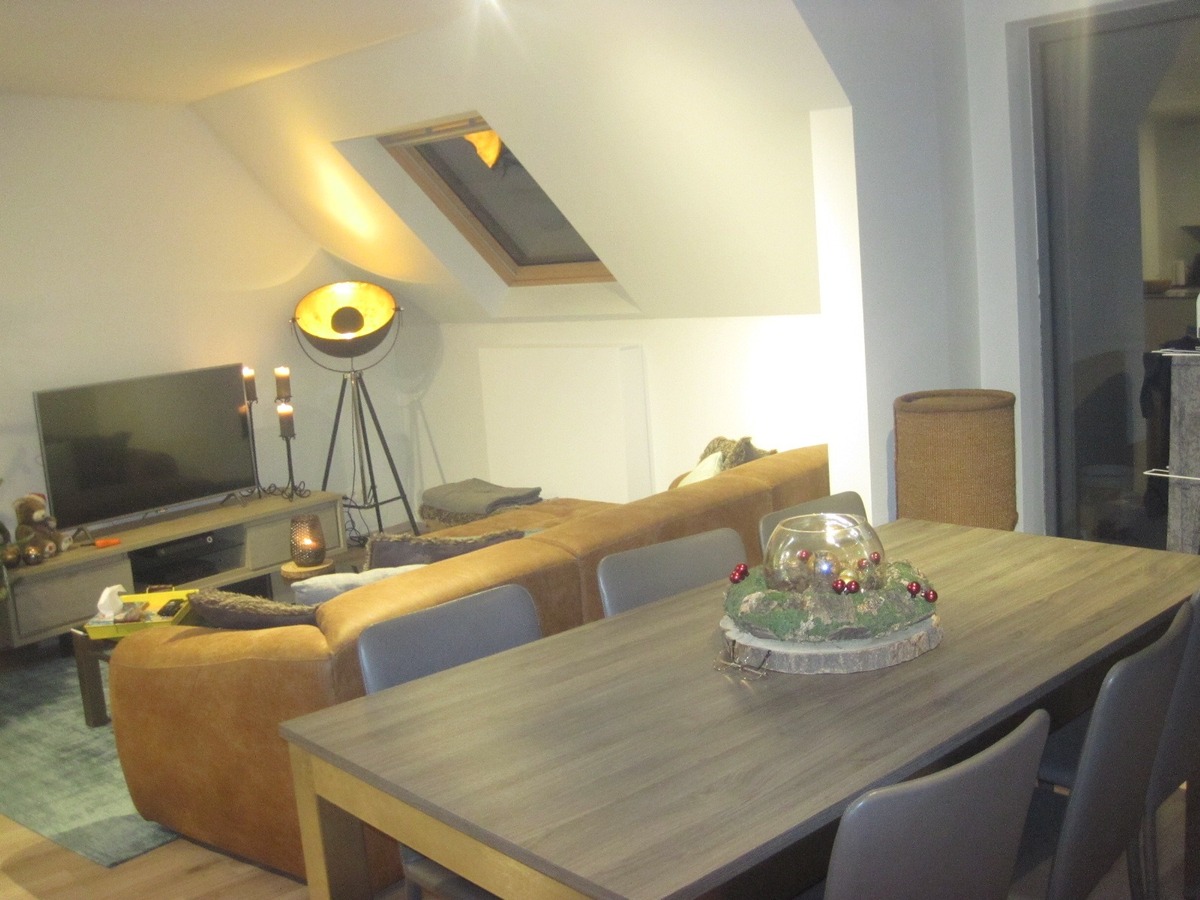 Modern appartement MET TERRAS  - energiezuinig -  nieuw - instapklaar ! 