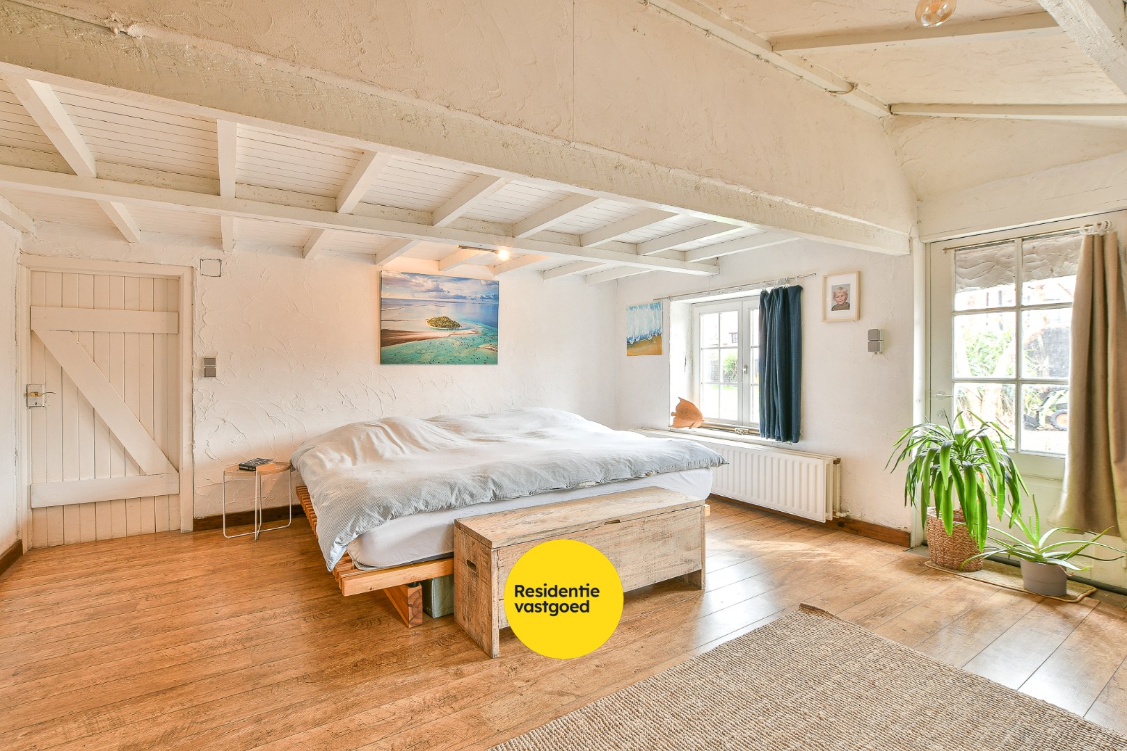 Charmante hoeve op 709m² in bosrijke omgeving aan de kust te koop! 