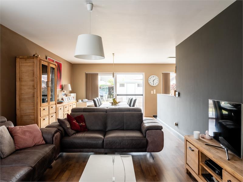 Instapklare woning in rustige wijk te Eeklo. 