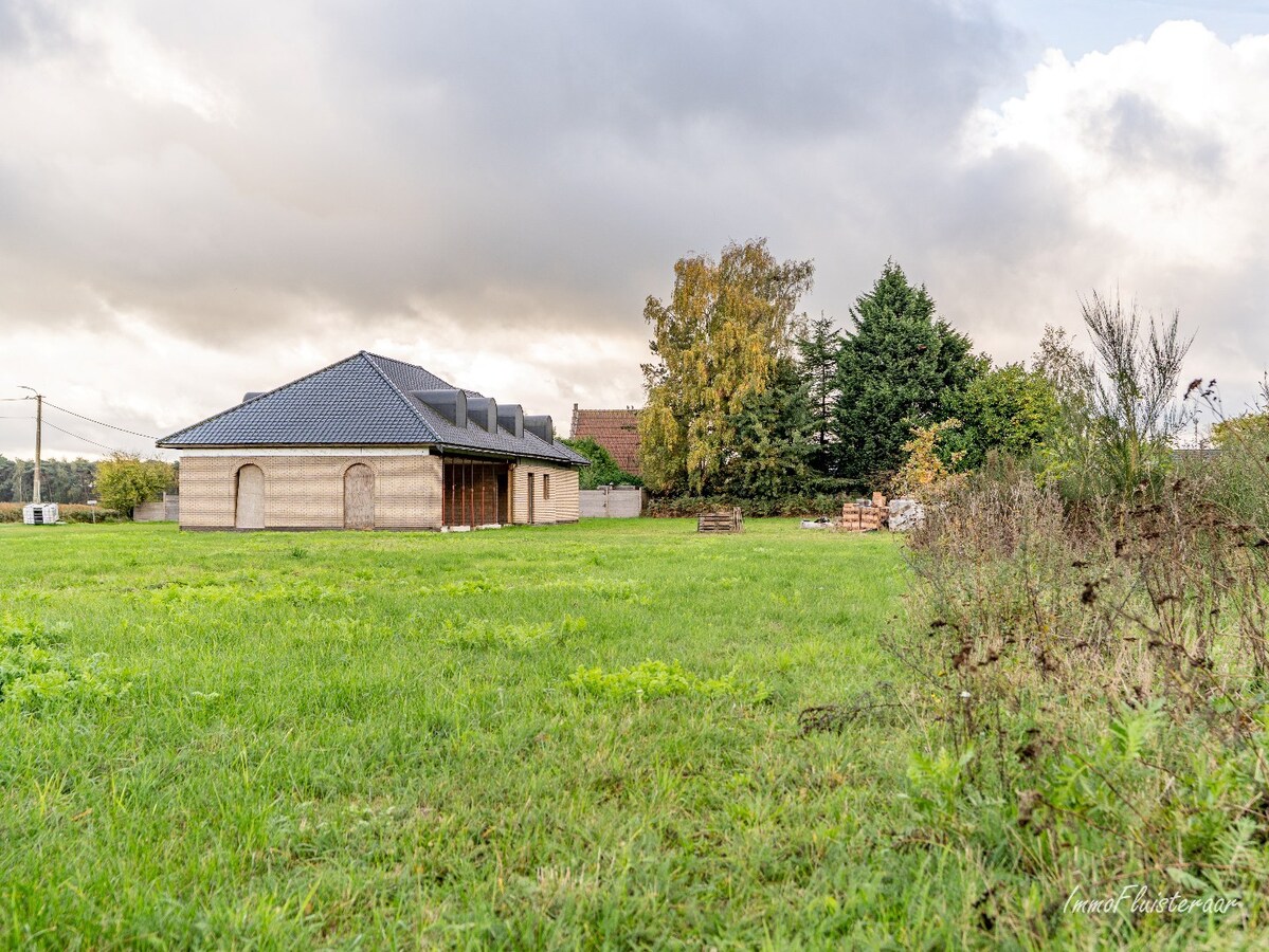 Prachtige ruwbouwvilla op topligging 