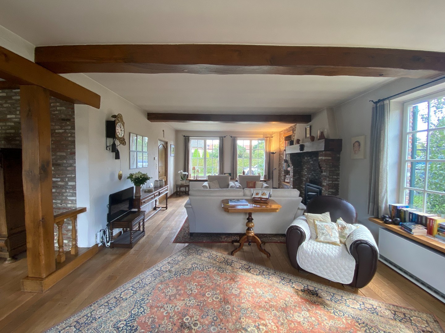 Charmante landelijke villa op een toplocatie in Waregem! 