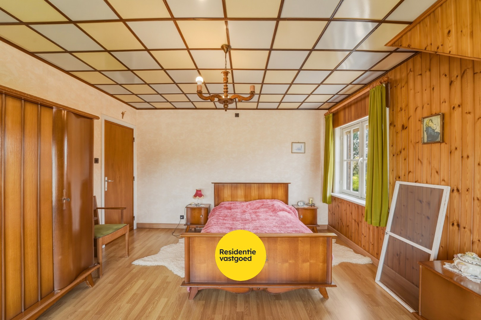 Te renoveren open bebouwing met 3 slaapkamers en ruime tuin in Roksem 