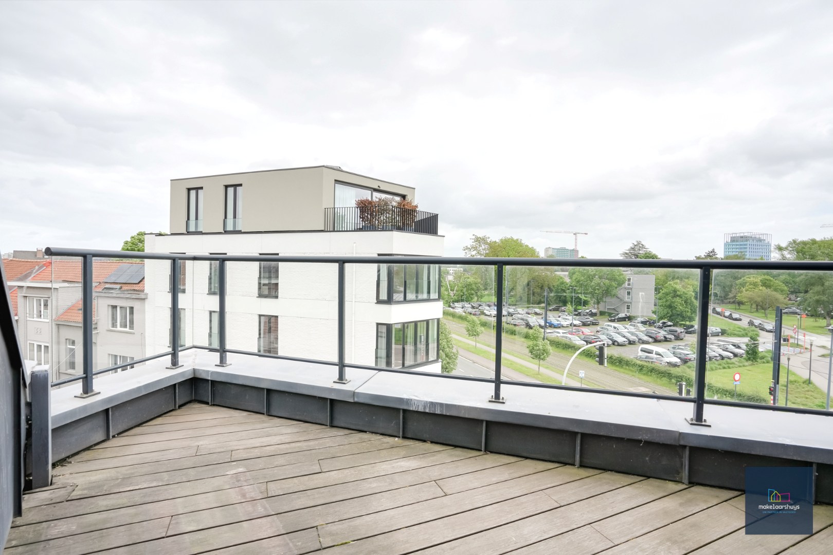 Schitterende duplex met 2 slpk en terras + fietsenberging 
