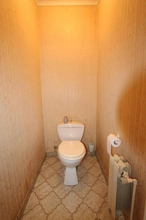 Alleenstaande woning met 3 slaapkamers  en garage te Wingene 