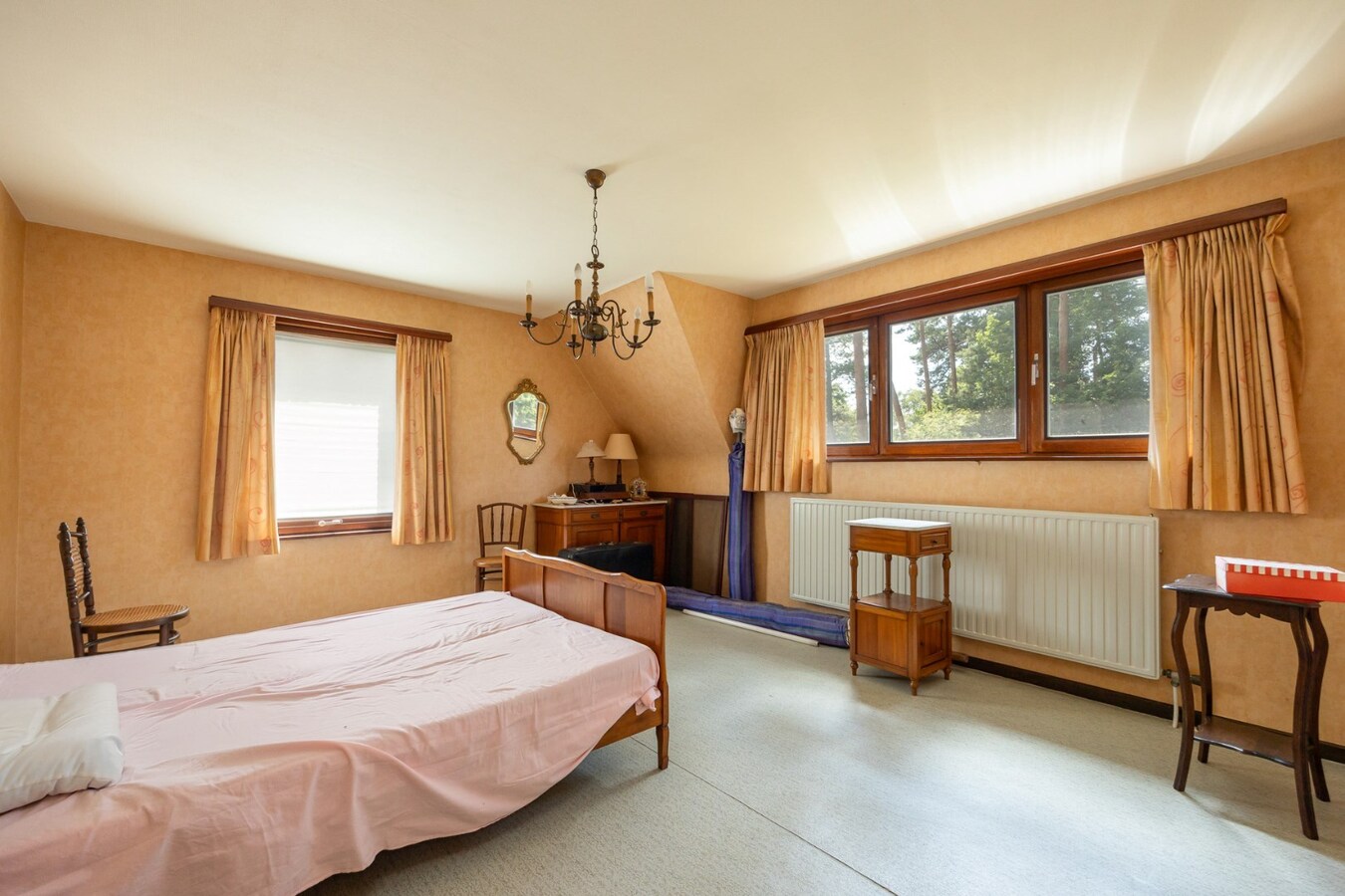 Ruime woning op prachtig perceel van 1.250 m² in ’s Gravenwezel – Zonnebos 