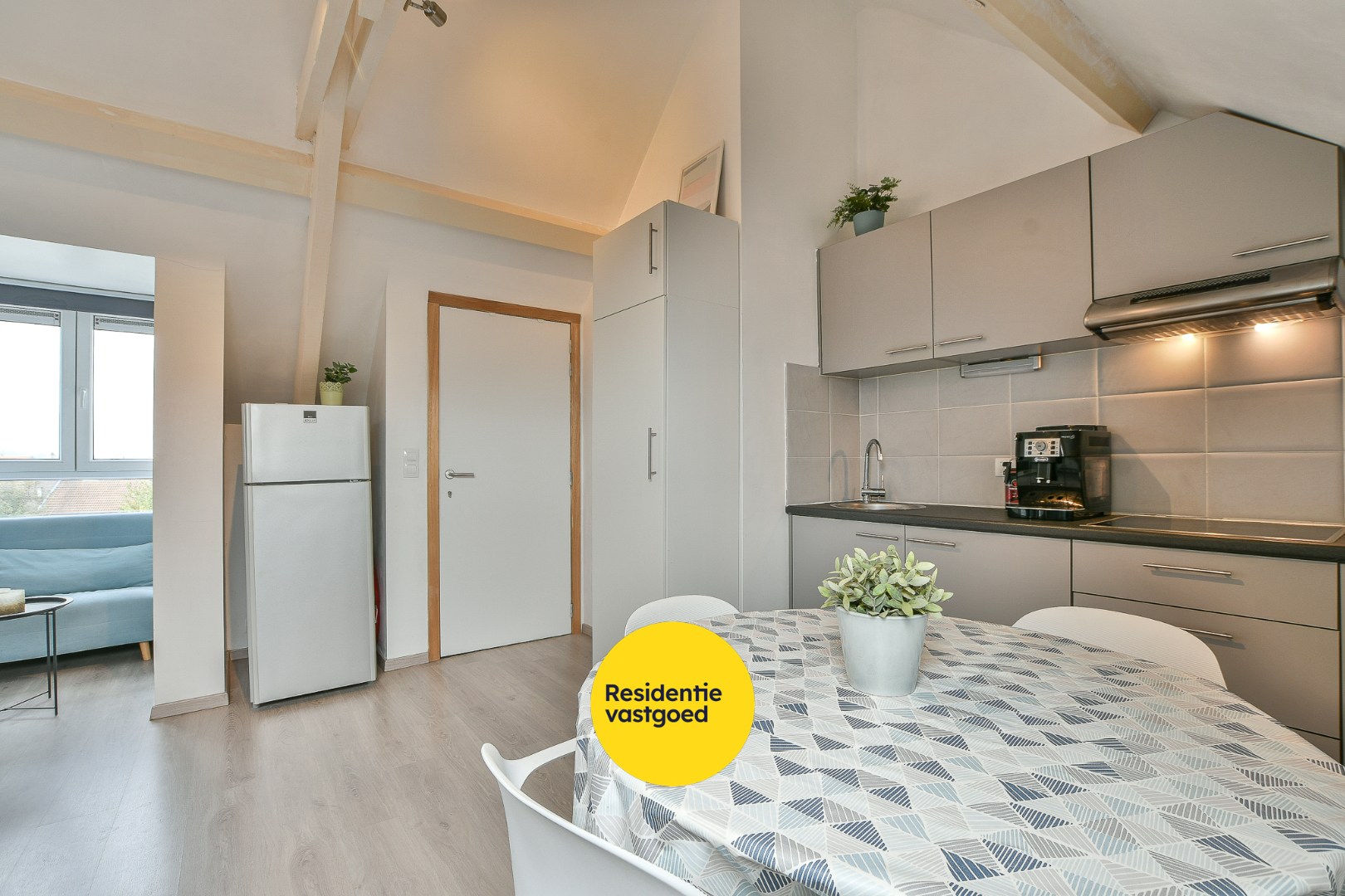 Gezellig dakappartement met tuin vlak bij zee – Vosseslag, De Haan! 