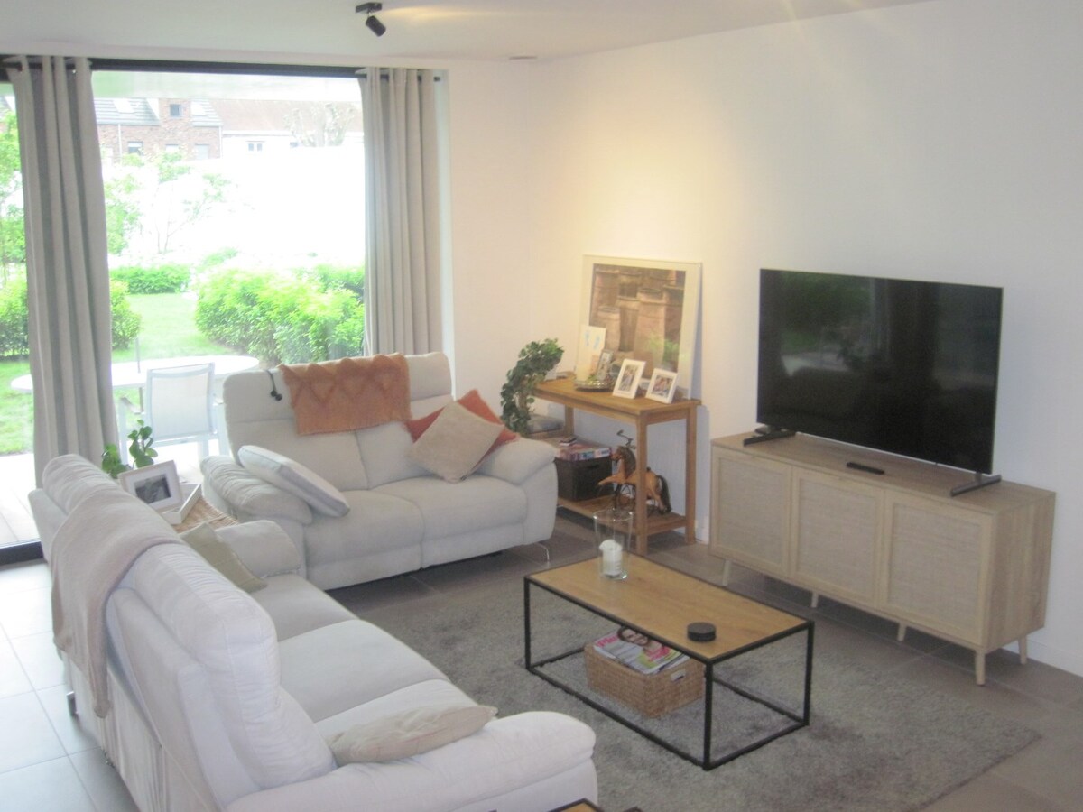 1 slp gelijkvloers appartement met tuin. 