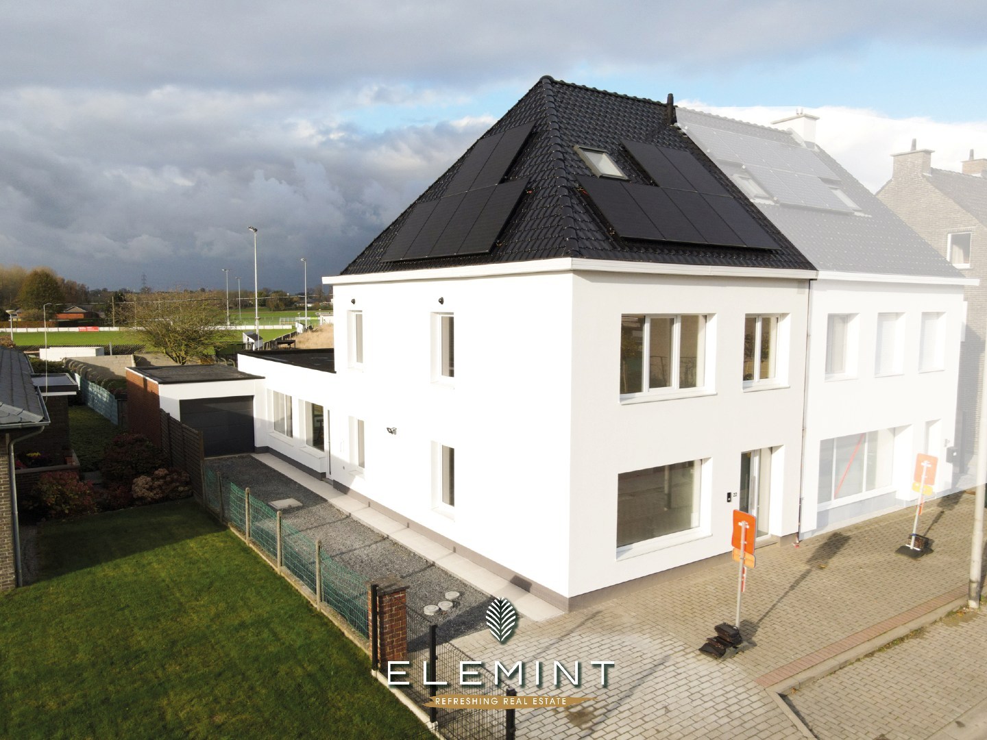 Energiezuinig halfopen ruime woning met garage te Oudenaarde 