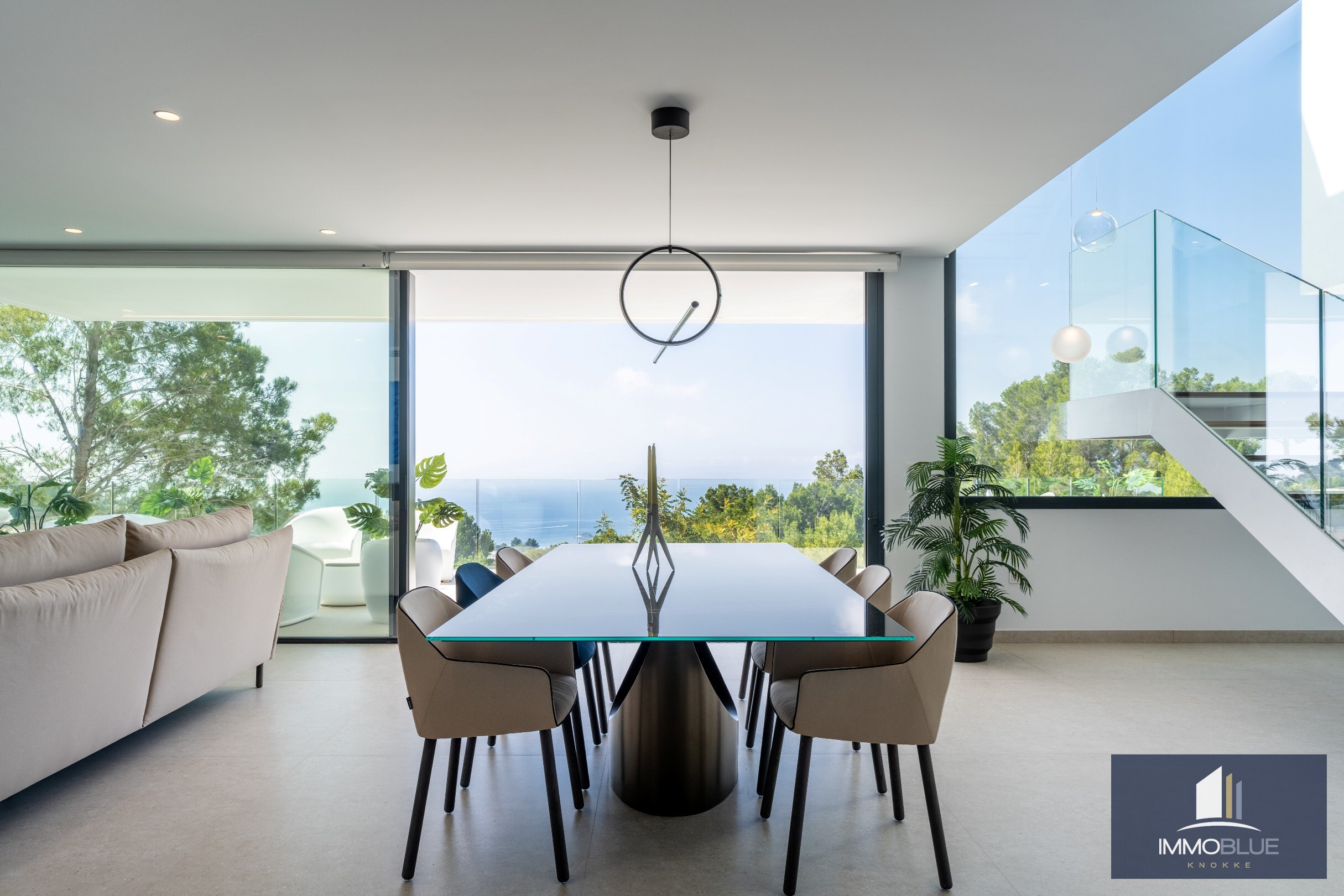 Villa contemporaine avec vue sur la mer à Altea 