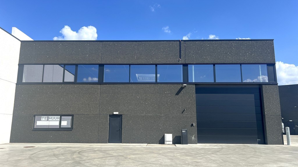 Recent magazijn te huur in Evergem