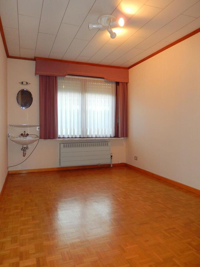 Bungalow met 3 slaapkamers en een zonnige tuin 