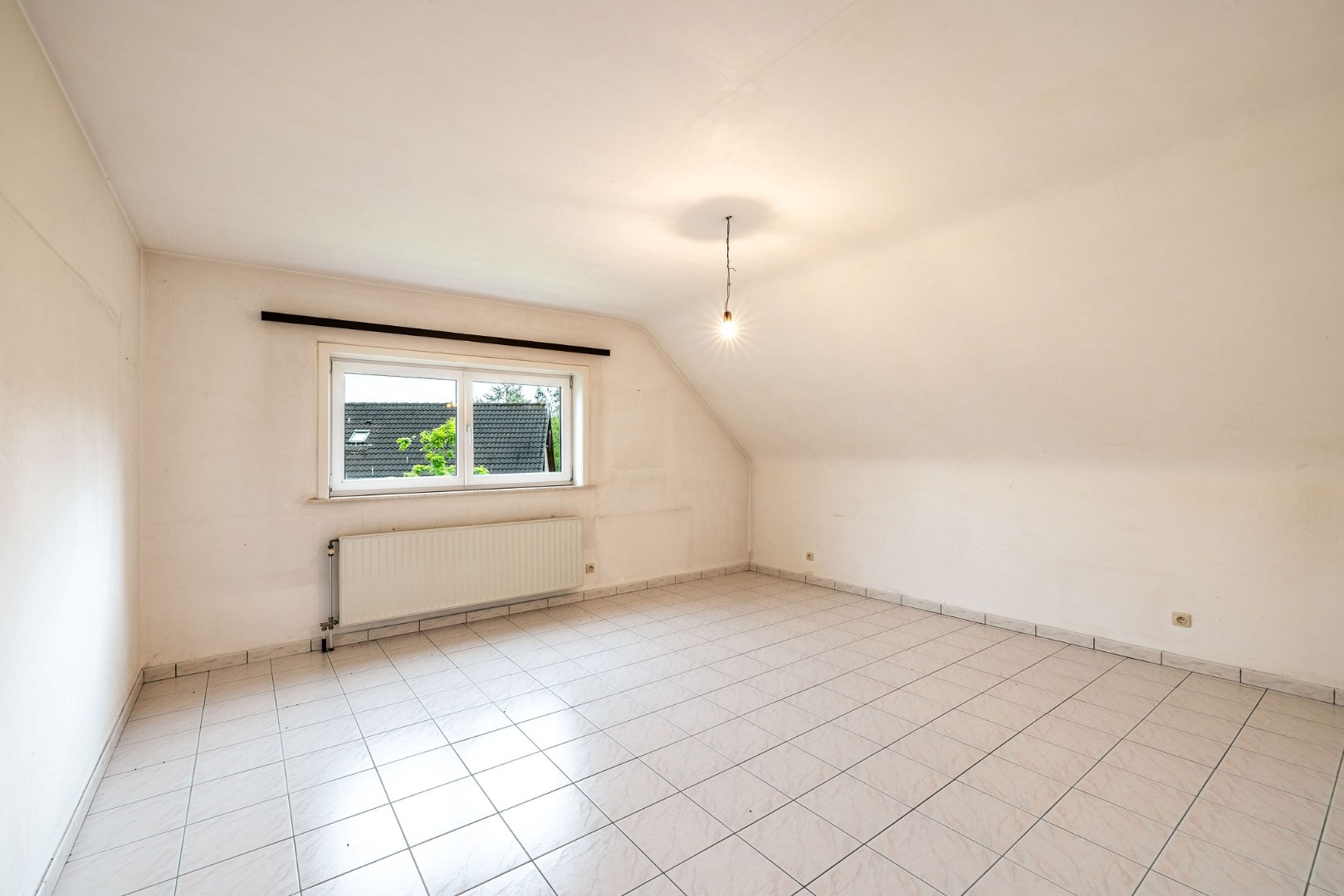Vrijstaande woning met 4 slaapkamers, tuin en gunstig EPC-label B nabij Gent 